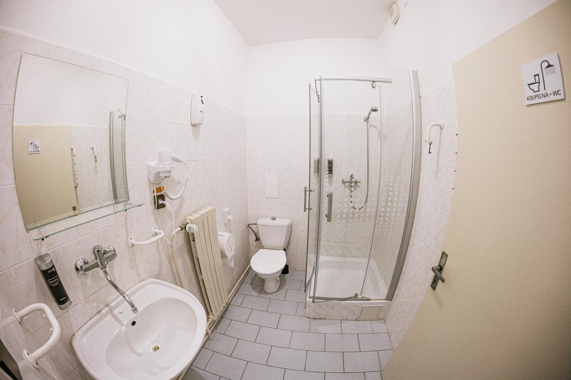 Penzion Amátka Hradec Králové Esterno foto